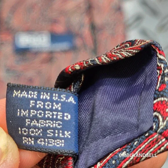 Polo Ralph Lauren Silk Tie Red Navy Blue Paisley Hand Made USA 3.75 Inch Width - Picture 4 of 6